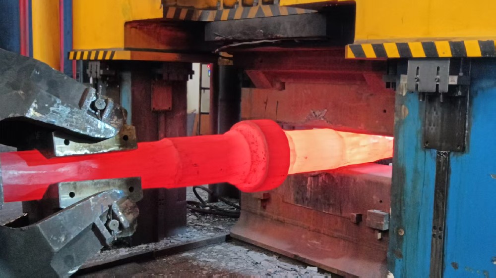 Forging support roller